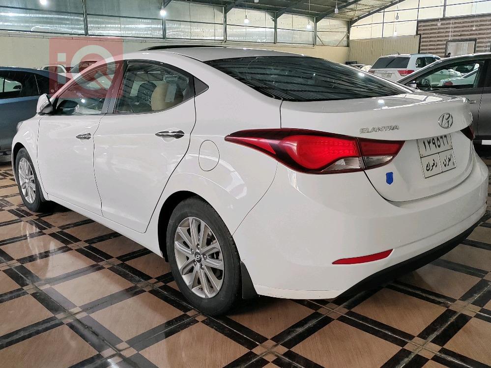 هیوندای ئەلەنترا